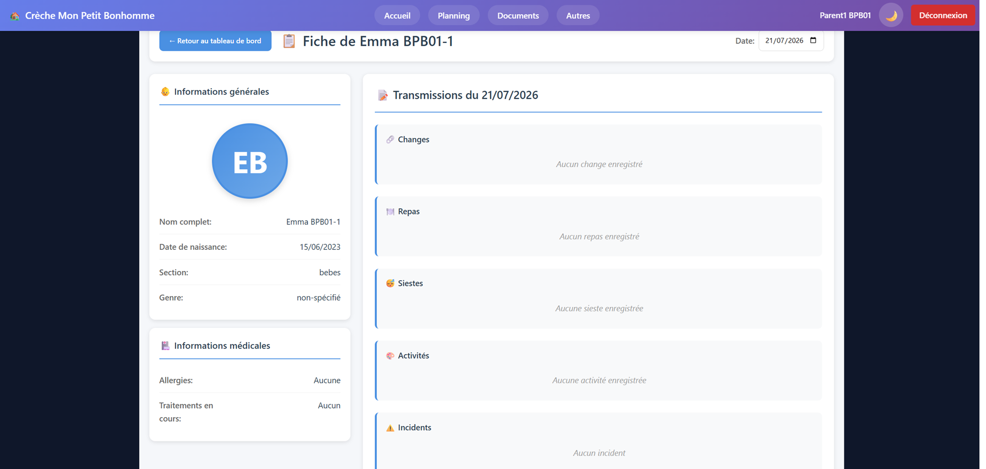 Fiche enfant et transmissions quotidiennes accessibles aux parents